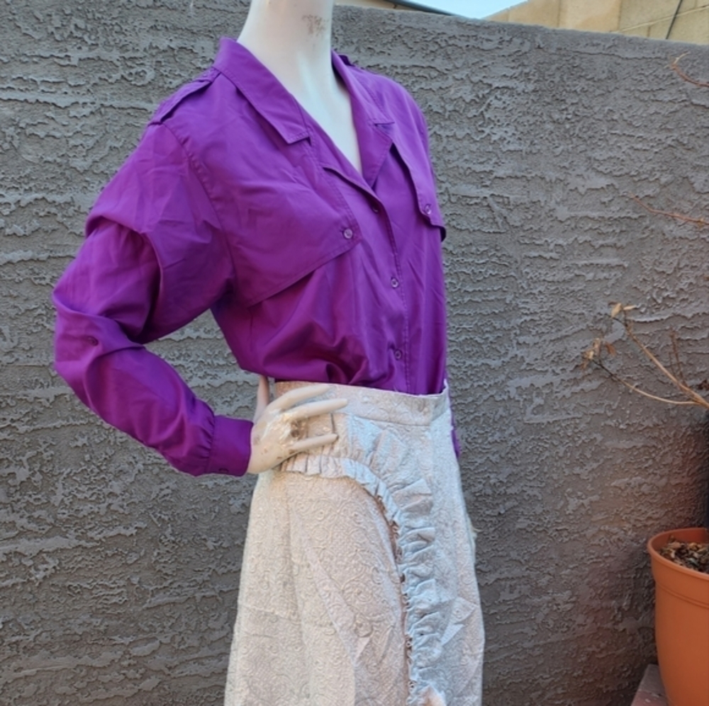 Vintage Diane von Furstenberg Blouse - Picture 4 of 10